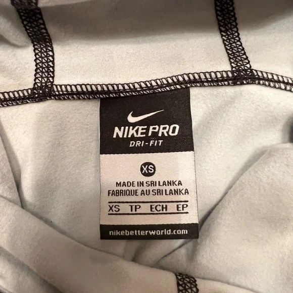 Nike Pro Dri-Fit Hooded Pullover, Size XS - Picture 5 of 7